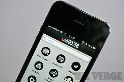 Samsung сключват сделка с френската стрийминг компания Deezer