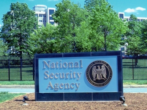 NSA следи собствениците на смартфони чрез мобилни приложения