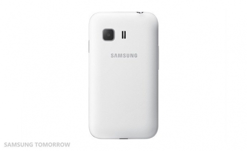 Samsung представи цели три евтини смартфона
