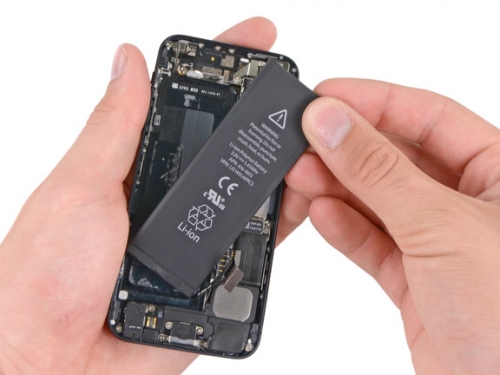 4,7-инчовият iPhone 6 ще има акумулаторна батерия с капацитет 1800 mAh, а 5,5-инчовият – 2500 mAh