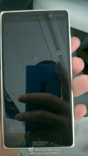 Nokia Lumia 830 на прес-снимка