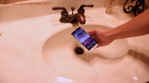 LG G3 се оказа водозащитен смартфон (видео)