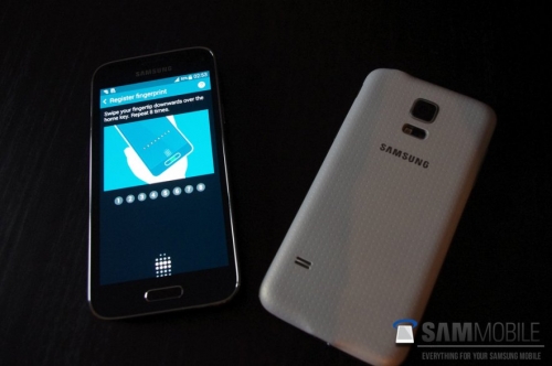 Samsung GALAXY S5 mini и GALAXY Tab S: снимки и характеристики