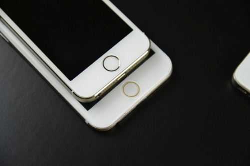 Известен актьор показа iPhone 6 до анонса му
