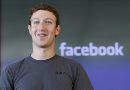 Акционерите са недоволни от размера на премиите за топ-мениджърите на Facebook