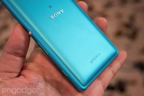 Sony представи Xperia Z2a
