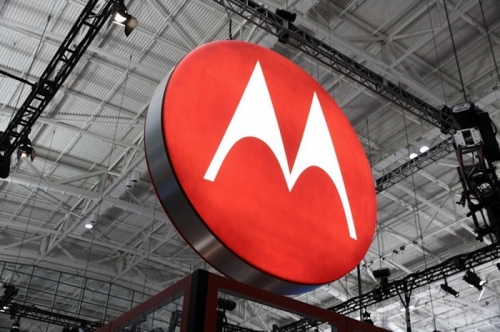 Motorola ще сменя безплатно счупените екрани на закупените директно от нея смартфони