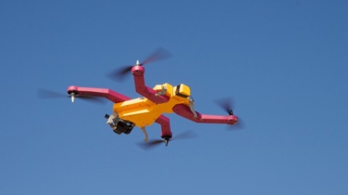 Дронът AirDog ни следва и снима отвисоко
