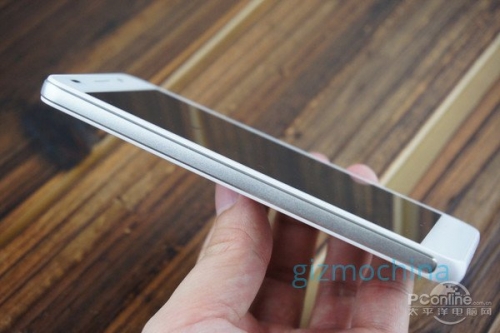 Huawei представи конкурента на Apple iPhone 5s и Samsung GALAXY S5