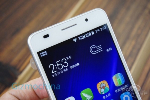 Huawei представи конкурента на Apple iPhone 5s и Samsung GALAXY S5