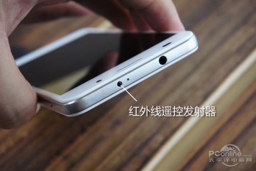 Huawei представи конкурента на Apple iPhone 5s и Samsung GALAXY S5