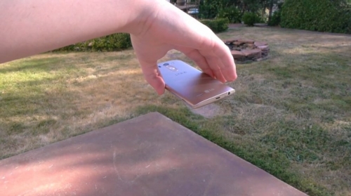 LG G3 се оказа много крехък (дроп-тест със снимки и видео)