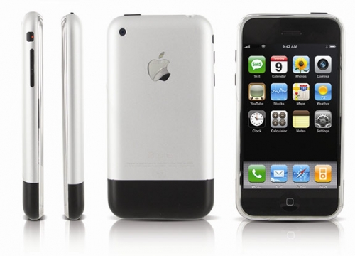 iPhone навърши 7 години