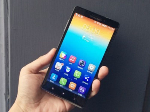 Lenovo A805e: бюджетен фаблет, базиран на 64-битов процесор на Qualcomm