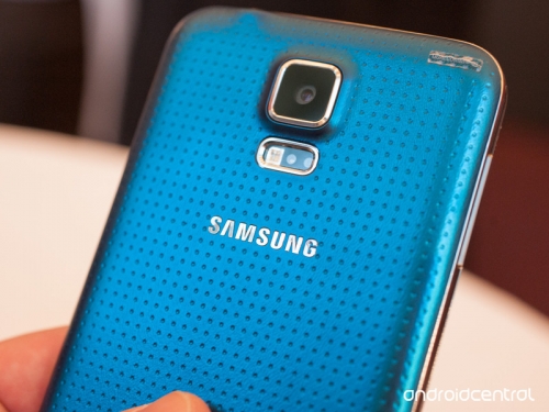 Samsung подаряват 15 софтуерни продукта на всеки собственик на Galaxy S5