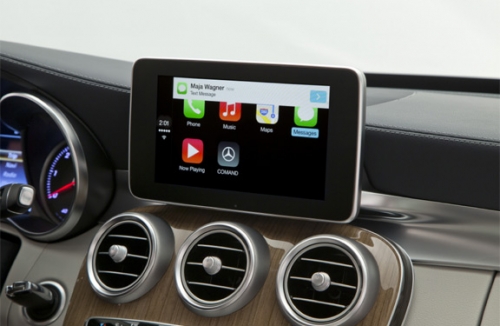 Mercedes-Benz представи новия Apple CarPlay интерфейс в своите автомобили от C клас