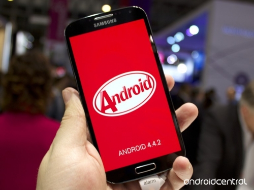 Samsung Galaxy S4 започна да получава KitKat в Европа