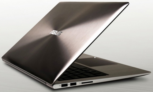 В ноутбука Asus Zenbook UX303 се използва 3D-картата Nvidia GeForce GT 840M