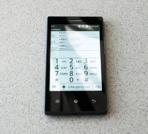 Onyx Midia InkPhone – полски смартфон с екран E-Ink