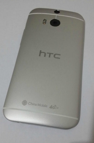 Изтекоха подробности за камерата и интерфейса на HTC One M8