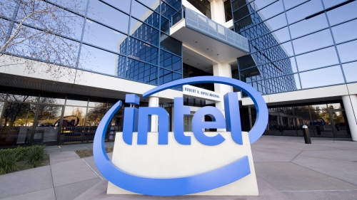 Intel разработи оптичен кабел с пропускателна способност 1,6 терабита в секунда