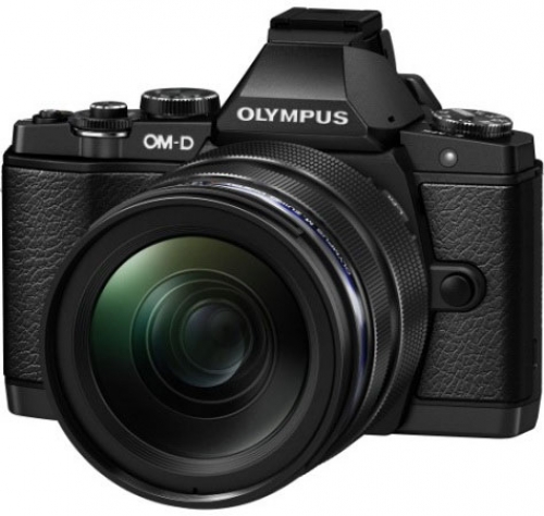 Olympus започна продажбите на безогледалния фотоапарат E-M5 PRO KIT