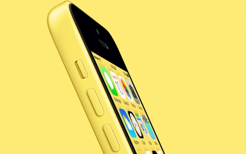 Официално: Новият iPhone 5C струва £429