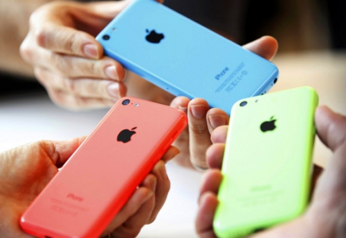 Apple сподели защо продава 8-гигабайтов iPhone 5c