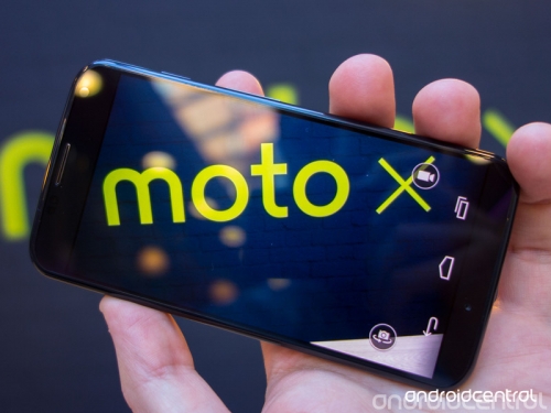 Телефоните на Motorola вече могат да правят снимки с бутона за звук