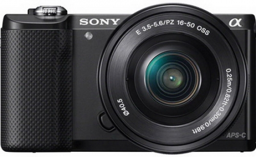 Sony започна продажбите на компактния цифров фотоапарат a5000 със сменяеми обективи