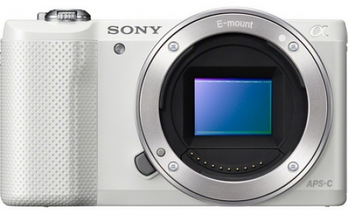 Sony започна продажбите на компактния цифров фотоапарат a5000 със сменяеми обективи