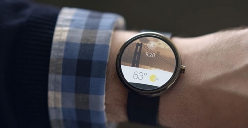 Производителите на смартфони са заинтересовани от Android Wear, а Sony все още се колебае