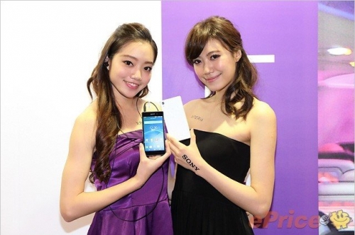Стартираха продажбите на смартфона Sony Xperia Z2