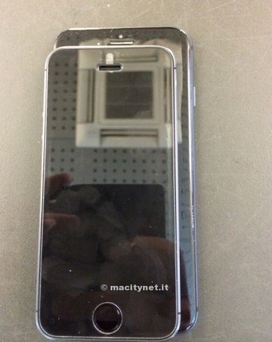 Сравнение на Apple iPhone 6 с iPhone 5s и Samsung GALAXY S5