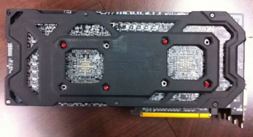 Картата PowerColor Radeon R9 295X2 Devil13 получи четири конектора 8-pin PCI-E Power