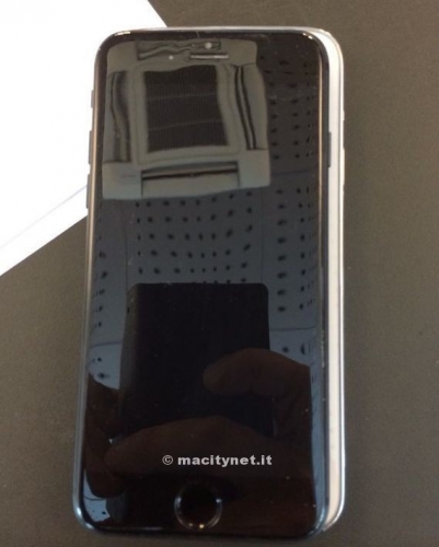 Сравнение на Apple iPhone 6 с iPhone 5s и Samsung GALAXY S5