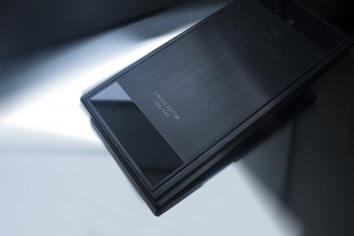 Разкошният смартфон Gresso Radical Black Edition ще струва 2500 долара