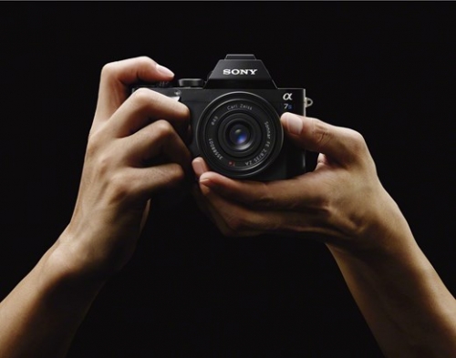 Sony обявиха цената на Alpha 7S; излиза през юли