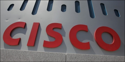 Шефът на Cisco с призив към АНС и Белия дом