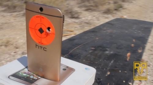 HTC One (M8) беше разстрелян със снайпер
