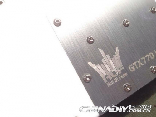 Galaxy приключва работата си над адаптера GTX 770 Hall of Fame с белоснежен воден блок