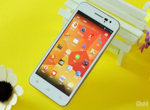 WCDMA-версията на смартфона JiaYu G2F бе представена на пазара