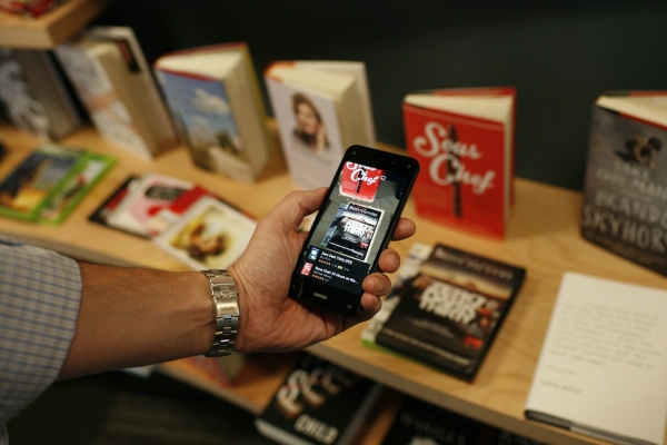 Amazon вече работи по нов Fire Phone въпреки всичко