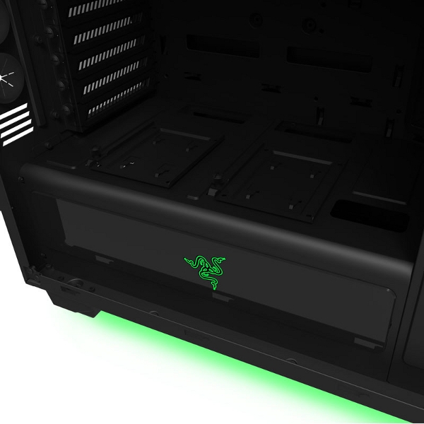 NZXT и Razer анонсираха стилния геймърски корпус H440 Special Edition