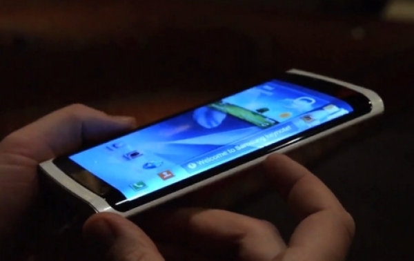 Samsung Galaxy S6 ще получи огънат и от двете страни екран