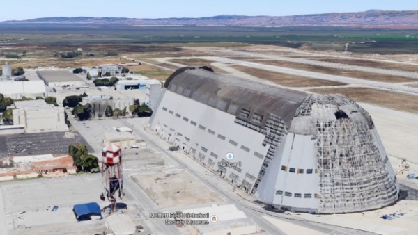 Google взе под наем историческо летище на NASA
