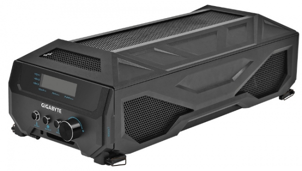 Добавка за геймърите-ентусиасти Gigabyte GeForce GTX 980 WaterForce Tri-SLI, която е готова за използване