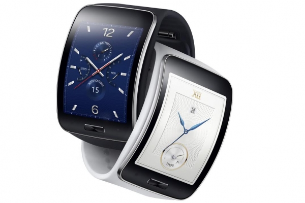 Новият смарт часовник Samsung Gear S дебютира в магазините на VIVACOM