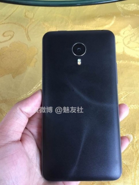 Meizu MX4 Pro отново се появи на „живи“ снимки