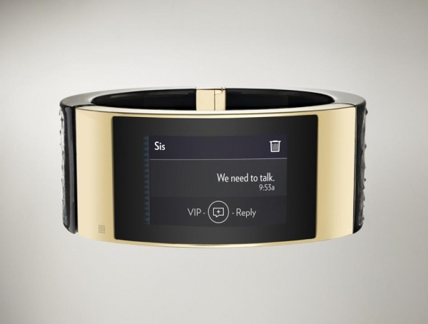 Opening Ceremony, Intel разкриват възможностите на MICA, My Intelligent Communication Accessory